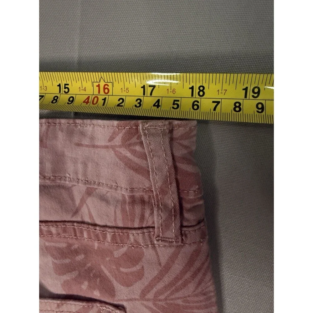 IZOD Mens Slim Fit Comfort Stretch Tropical Palm Leaf Shorts Peach 36 Coastal